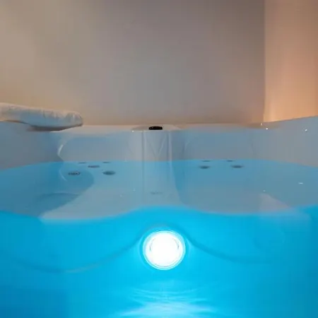 Casa Aive: Jacuzzi And Relax Vila